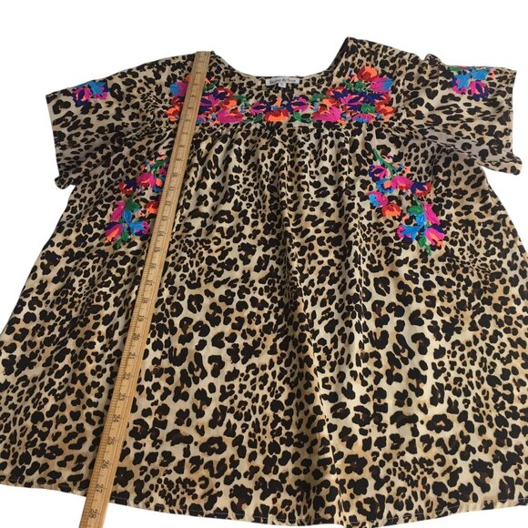 See And Be Seen Shirt Womens Medium Leopard Floral Embroidered Boho Tunic T2971 - Picture 6 of 15